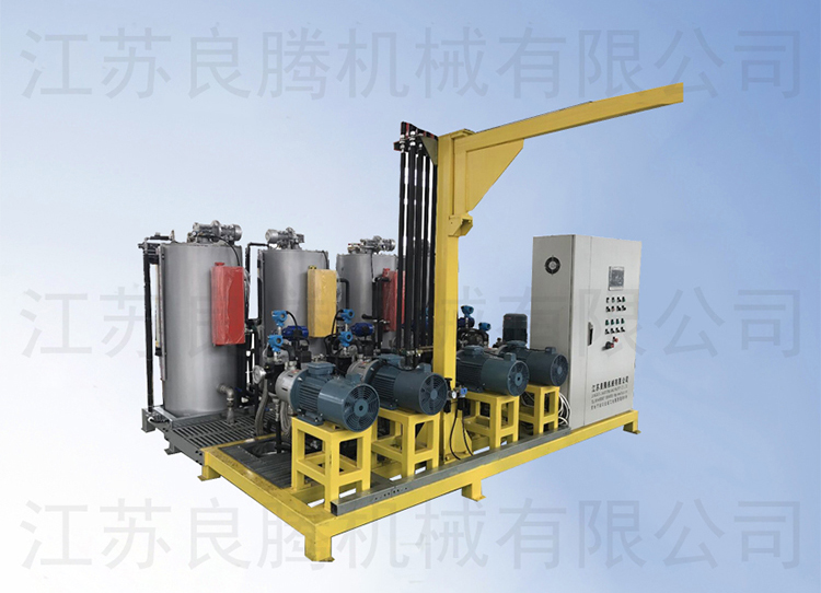 雙密度四組份高壓發(fā)泡機(jī)